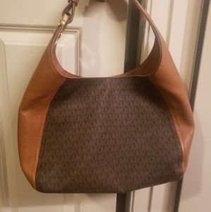 Michael Kors Bags - Michael Kors Fulton Hobo *FINAL REDUCTION* Michael Kors Bags - Michael Kors Fulton Hobo *FINAL REDUCTION*